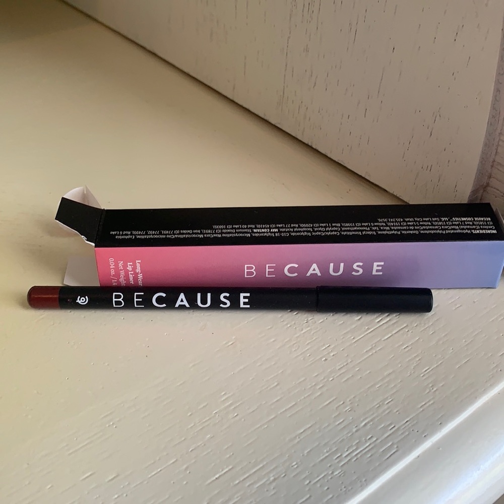 Long wear lip liner